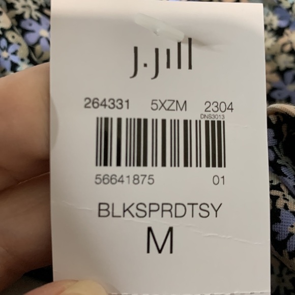 J. Jill NWT Wearever Collection‎ spring ditzy print short sleeve shirt. Size M - Picture 11 of 12